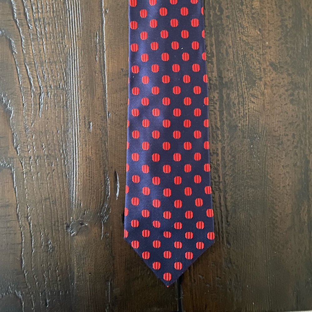 Stefano Ricci tie. Navy with red dots. Made in Italy.